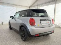 Usata Mini Cooper SE Classic 75 kW (102 CV) 2023 Argento Utilitaria