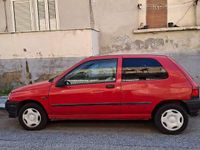 Usata Renault Clio 54 CV (39 kW) 1992 Rosso Berlina