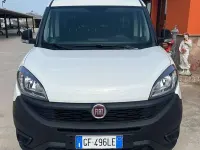 Usata Fiat Doblò 105 CV (77 kW) 2021 Bianco Monovolume