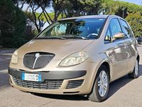 Usata Lancia Musa 95 CV (69 kW) 2005 Oro Monovolume