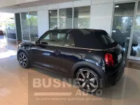 Usata Mini Cooper Cabriolet Premium Plus 136 CV (100 kW) 2023 Enigmatic black Cabrio
