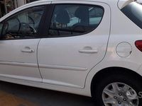Occasion Peugeot 207 73 ch (53 kW) 2012 Blanc Citadine
