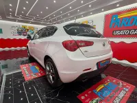 Usata Alfa Romeo Giulietta 150 CV (110 kW) 2017 Bianco Utilitaria