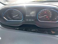 Usata Peugeot 2008 Allure 120 CV (88 kW) 2017 Bianco SUV