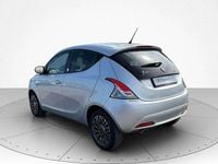 Usata Lancia Ypsilon S 69 CV (50 kW) 2017 Grigio argento Utilitaria