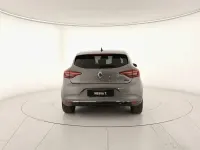 Usata Renault Clio Techno 145 CV (106 kW) 2023 Grigio scuro Utilitaria