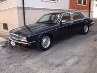 Usata Jaguar XJ40 Sovereign 234 CV (172 kW) 1990 Blu/azzurro Berlina