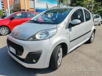 Usata Peugeot 107 68 CV (50 kW) 2013 Grigio Utilitaria