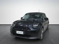 Usata Mini Cooper Classic 150 kW (204 CV) 2025 Midnight black metallizzato iii Utilitaria