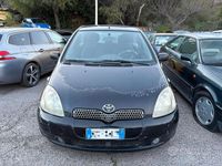 Usata Toyota Yaris Luna 86 CV (63 kW) 2001 Nero Berlina
