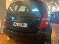 Usata Mercedes A180 109 CV (80 kW) 2008 Nero Berlina