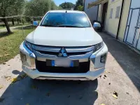 Usata Mitsubishi L200 150 CV (110 kW) 2022 Bianco Pick-up