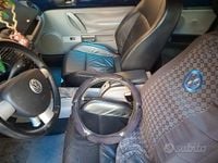 Usata VW New Beetle 2005 Blu Utilitaria