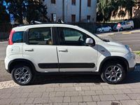 Usata Fiat Panda 4x4 Climbing 80 CV (58 kW) 2014 Bianco Utilitaria