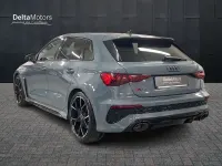 Usata Audi RS3 Sportback 400 CV (294 kW) 2022 Grigio metallizzato Utilitaria
