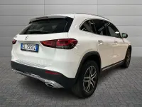 Usata Mercedes GLA180 116 CV (85 kW) 2023 Bianco polare SUV