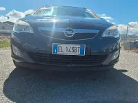 Usata Opel Astra 110 CV (80 kW) 2011 Blu Station wagon