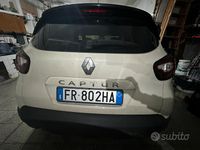 Usata Renault Captur 90 CV (66 kW) 2018 Giallo SUV