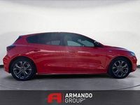 Begagnad Ford Focus ST-Line 125 HK (91 kW) 2023 Röd Halvkombi