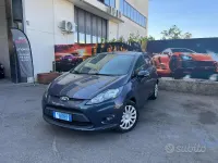 Usata Ford Fiesta Titanium 68 CV (50 kW) 2011 Grigio Berlina