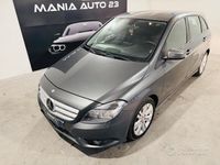 Usata Mercedes B180 Executive 109 CV (80 kW) 2015 Grigio Monovolume