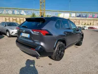 Usata Toyota RAV4 Hybrid Lounge 184 CV (135 kW) 2021 Grigio SUV