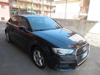 Usata Audi A3 Business 150 CV (110 kW) 2018 Blu Berlina