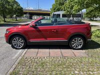 Begagnad VW T-Roc Cabriolet Style 150 HK (110 kW) 2021 Röd Cab