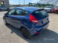 Usata Ford Fiesta 82 CV (60 kW) 2010 Bluazzurro Berlina