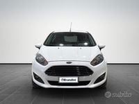 Usata Ford Fiesta 60 CV (44 kW) 2014 Bianco Utilitaria
