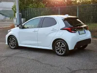 Usata Toyota Yaris Lounge 92 CV (67 kW) 2021 Bianco Utilitaria