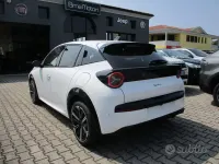 Nuova Lancia Ypsilon 101 CV (74 kW) 2025 Bianco Utilitaria