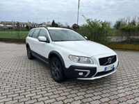 usata Volvo XC70 XC702.4 d4 Momentum awd geartronic GANCIO TRAINO