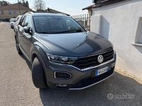 Usata VW T-Roc 150 CV (110 kW) 2019 Grigio SUV