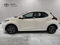Usata Toyota Yaris Hybrid Trend 116 CV (85 kW) 2022 Bianco Berlina