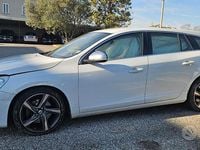 Usata Volvo V60 215 CV (158 kW) 2012 Bianco Station wagon