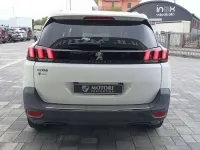 Usata Peugeot 5008 131 CV (96 kW) 2019 Bianco SUV