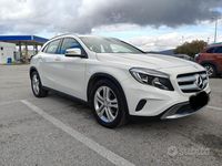 Usata Mercedes GLA200 136 CV (100 kW) 2015 Bianco SUV