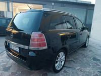 Usata Opel Zafira 119 CV (87 kW) 2006 Nero Monovolume