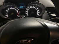 Usata Ford Fiesta Titanium 101 CV (74 kW) 2013 Utilitaria