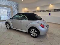 Usata VW New Beetle 75 CV (55 kW) 2004 Argento Utilitaria