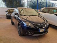 Usata Lancia Ypsilon Gold 69 CV (50 kW) 2021 Blu Utilitaria