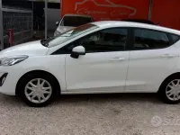 Usata Ford Fiesta 75 CV (55 kW) 2021 Bianco Utilitaria