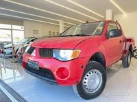 Usata Mitsubishi L200 Inform 136 CV (100 kW) 2007 Rosso Pick-up