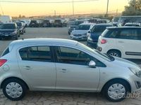 Usata Opel Corsa Edition 95 CV (69 kW) 2014 Argento Berlina