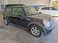 Begagnad Mini Cooper 75 HK (55 kW) 2009 Svart Halvkombi