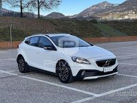 Usata Volvo V40 Momentum 120 CV (88 kW) 2017 Bianco Utilitaria