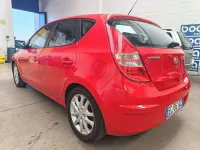 Usata Hyundai i30 Dynamiq 116 CV (85 kW) 2010 Rosso Berlina