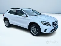 Usata Mercedes GLA180 Business 109 CV (80 kW) 2018 Bianco SUV