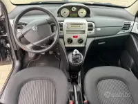 Usata Lancia Ypsilon 60 CV (44 kW) 2010 Nero Utilitaria